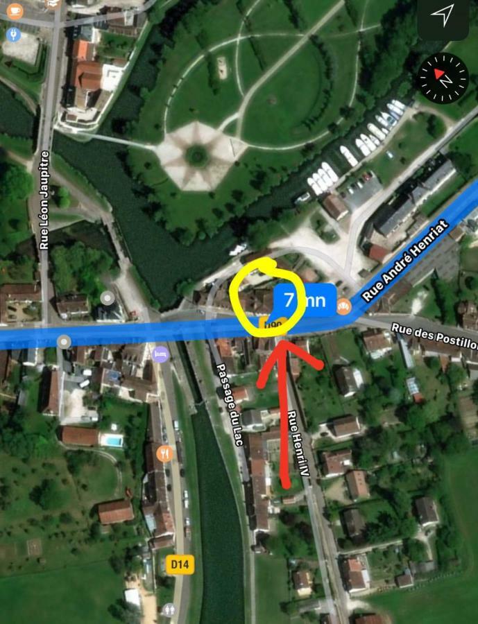 Les Lodges Du Canal Vue Sur Le Canal Rogny Eksteriør bilde